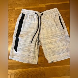 American Eagle Outfitters Mens AEO Grey  Active 9" Flex Fleece Jogger Shorts XS